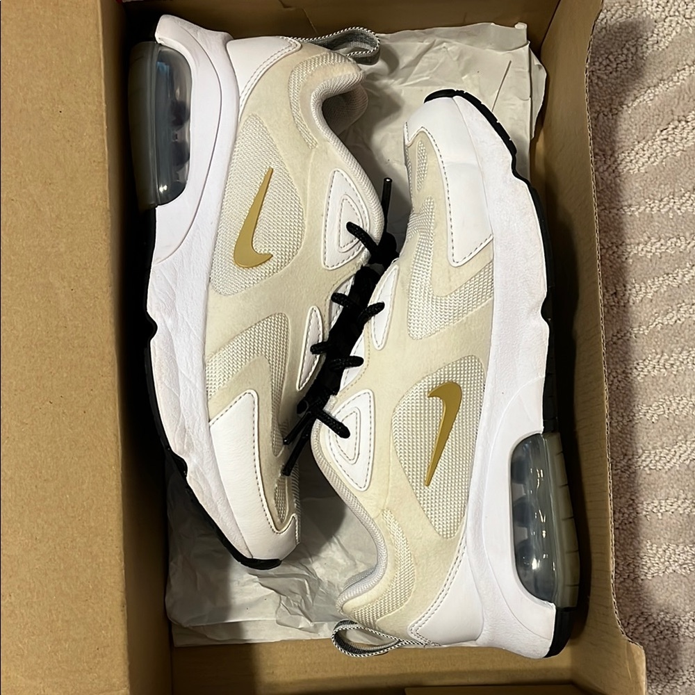Nike Air Max 200 Sneakers